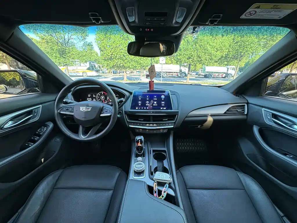 Cadillac CT5 — миниатюра 9