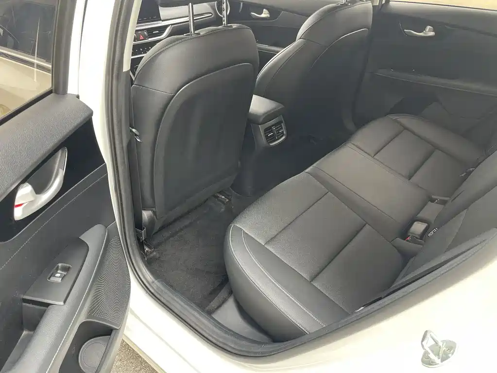 Kia K3 — миниатюра 5