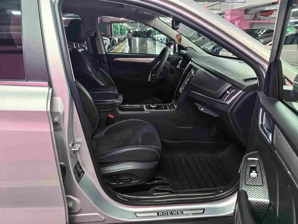 Roewe RX5 New Energy — миниатюра 10