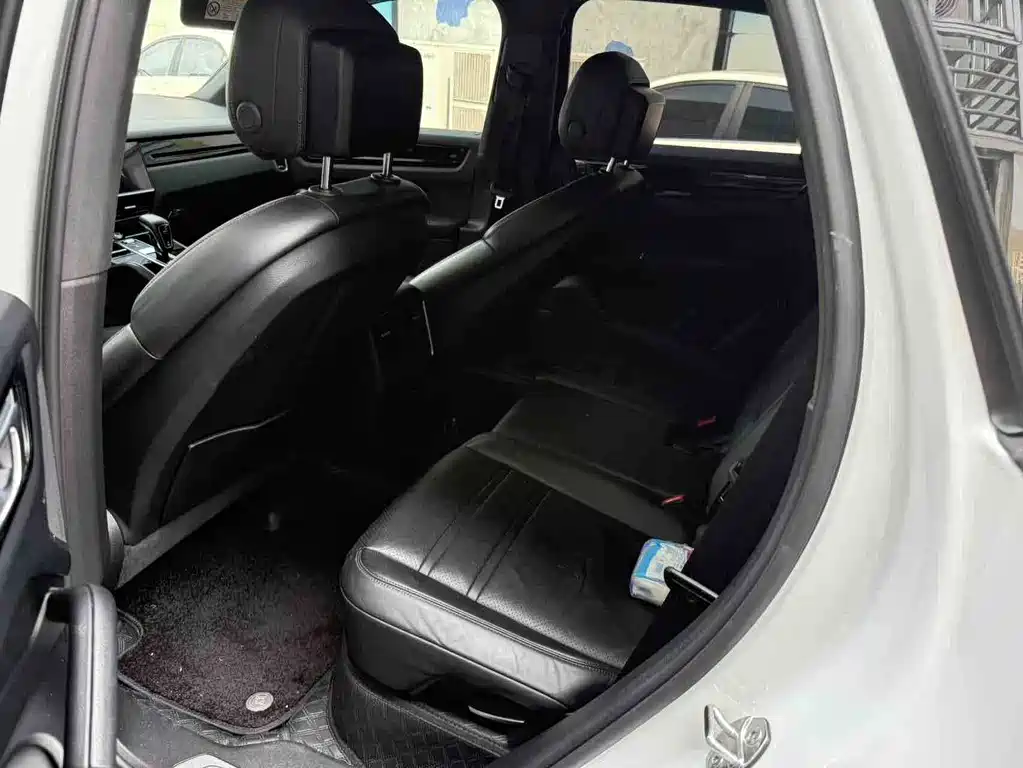 Porsche Cayenne — миниатюра 3