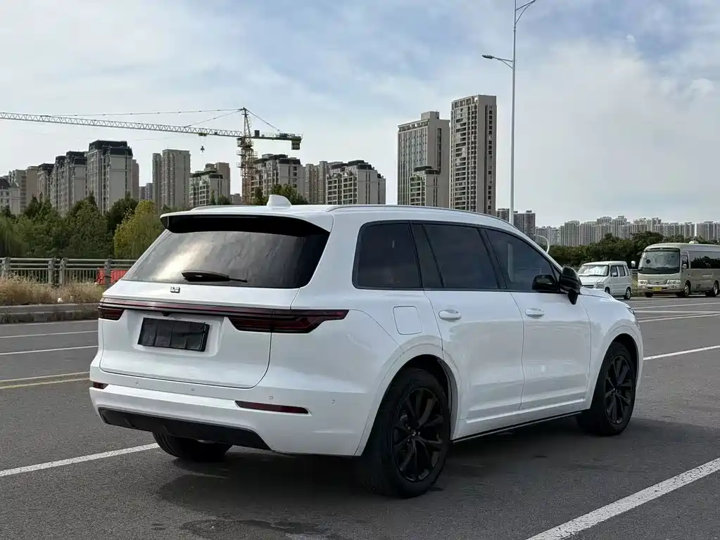 Li Auto Li ONE — миниатюра 7