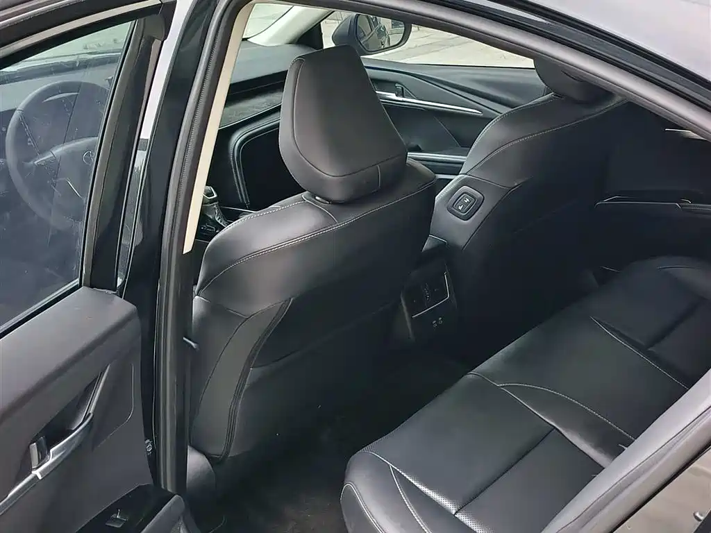 Toyota Camry 2024 2.0HGVP Luxury