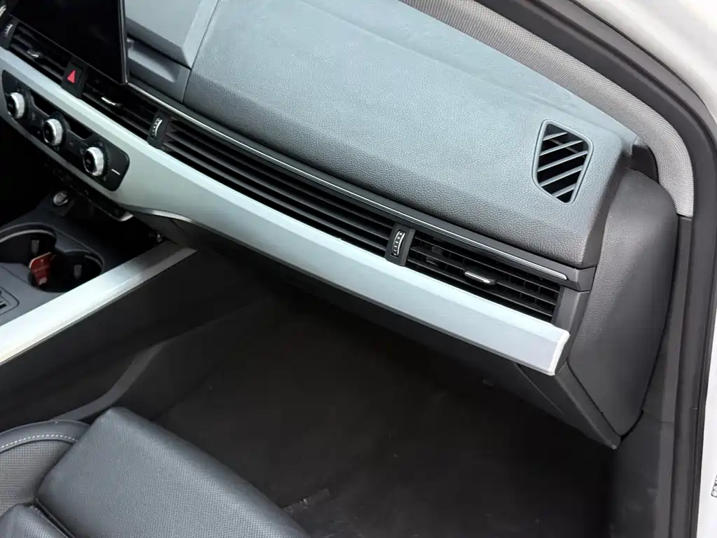 Audi A4L — миниатюра 22