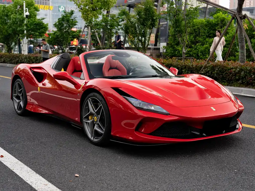 Ferrari F8 — миниатюра 3