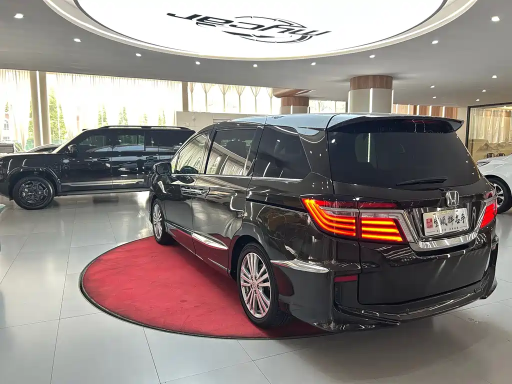 Honda Elysion — миниатюра 7