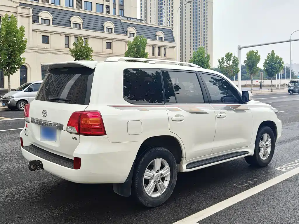 Toyota Land Cruiser — миниатюра 14