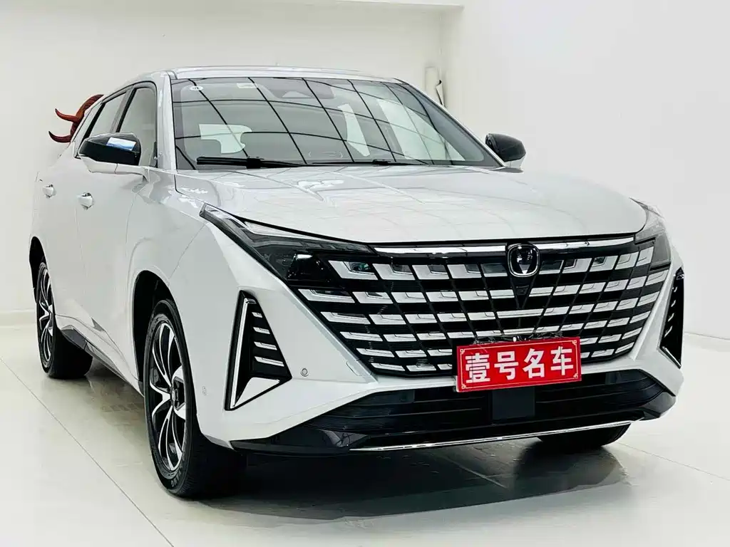 Changan UNI-Z New Energy — миниатюра 3