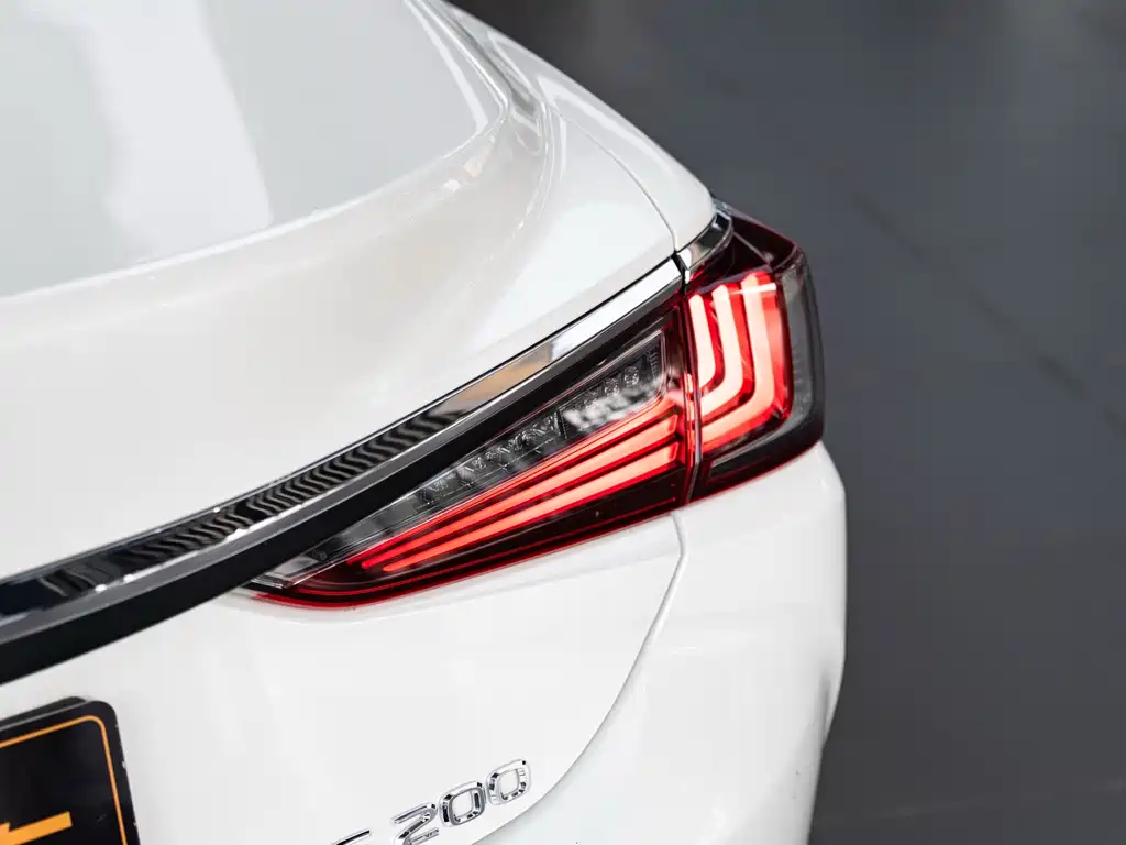 Lexus ES — миниатюра 7