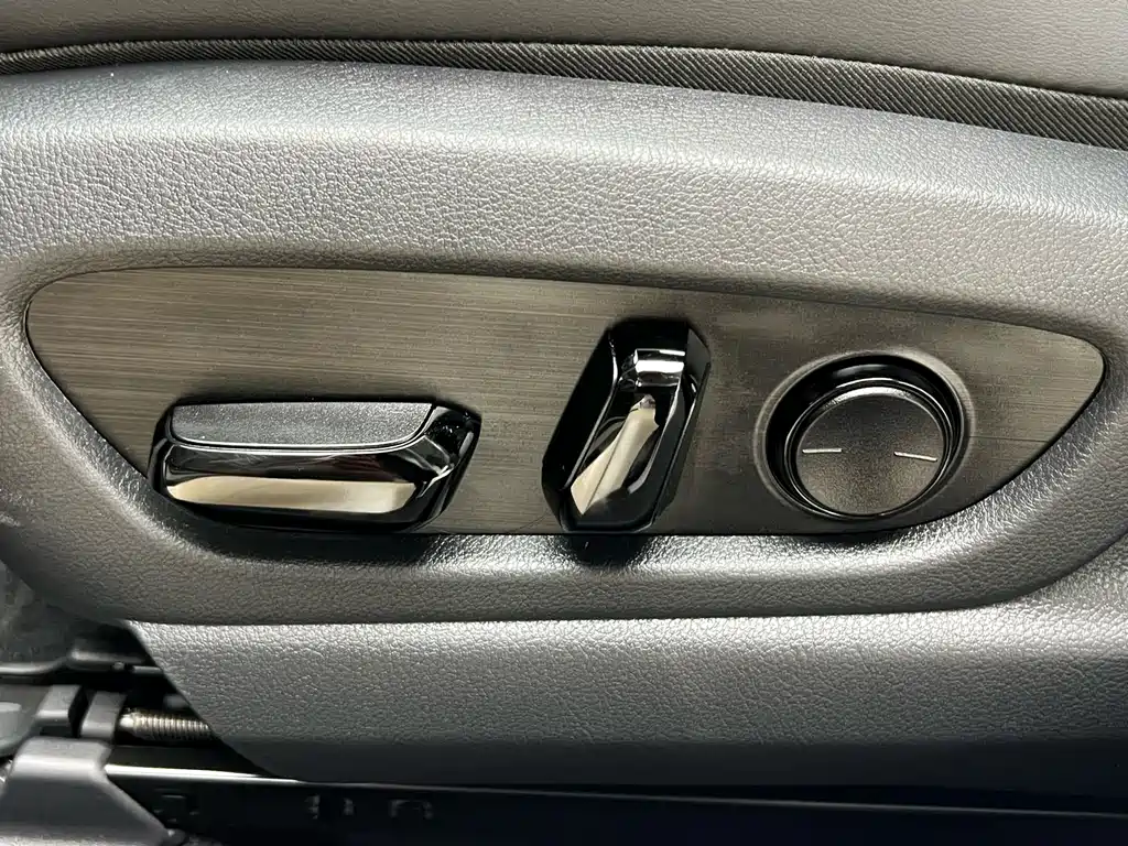 Lexus ES — миниатюра 19