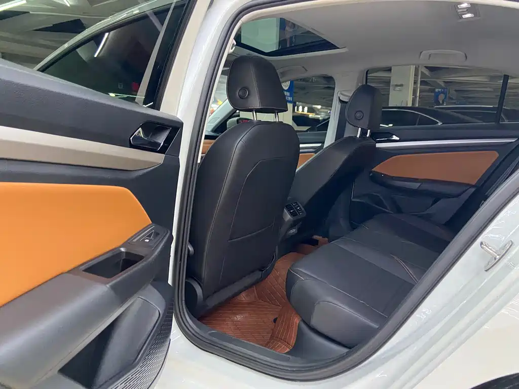 Volkswagen Bora — миниатюра 8