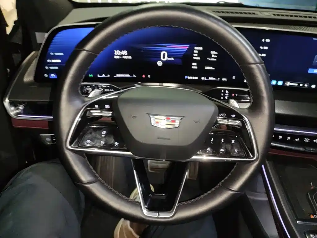 Cadillac XT5 — миниатюра 11