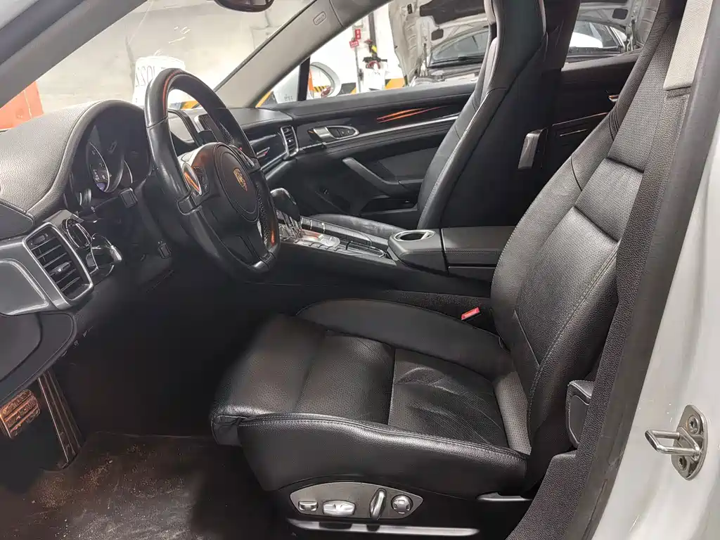 Porsche Panamera — миниатюра 6