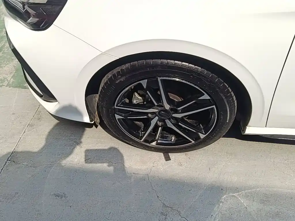 Geely Binrui — миниатюра 25