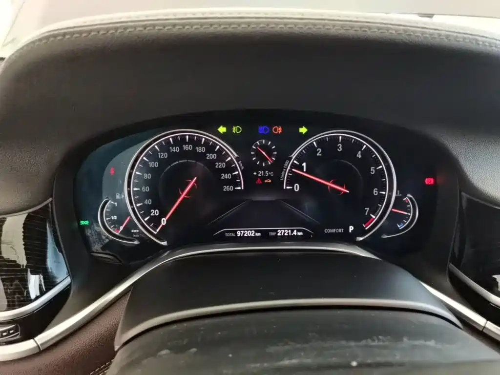 BMW 7 Series — миниатюра 12