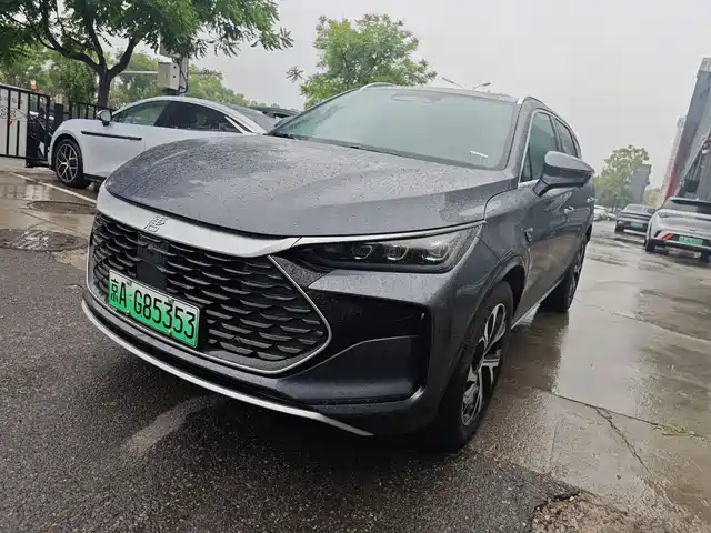 2025 BYD Tang