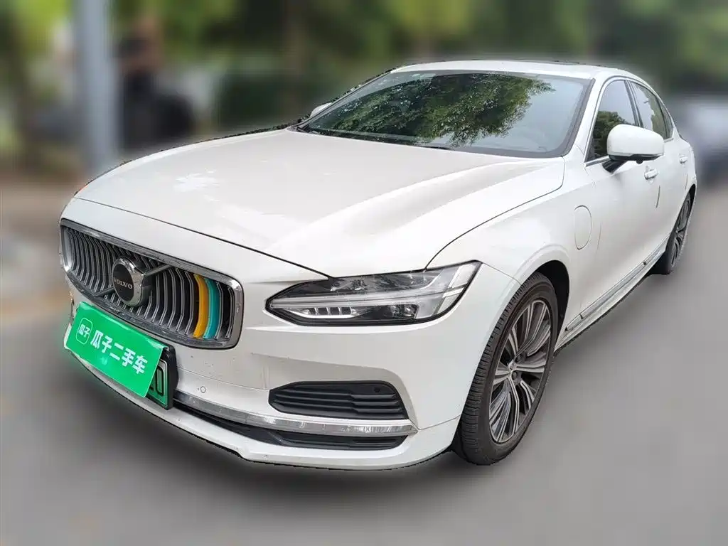 Volvo S90 PHEV 2021