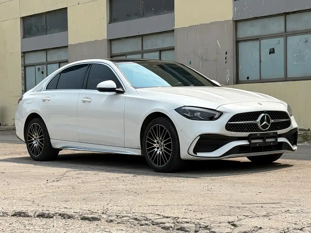 Mercedes-Benz C-Class — миниатюра 3