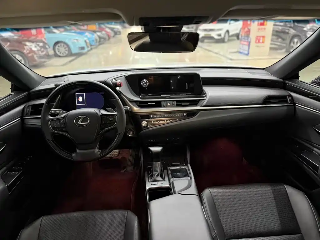 Lexus ES 2021 200 Luxury