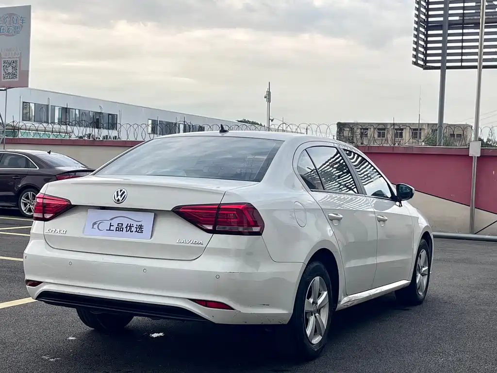 Volkswagen Lavida — миниатюра 15