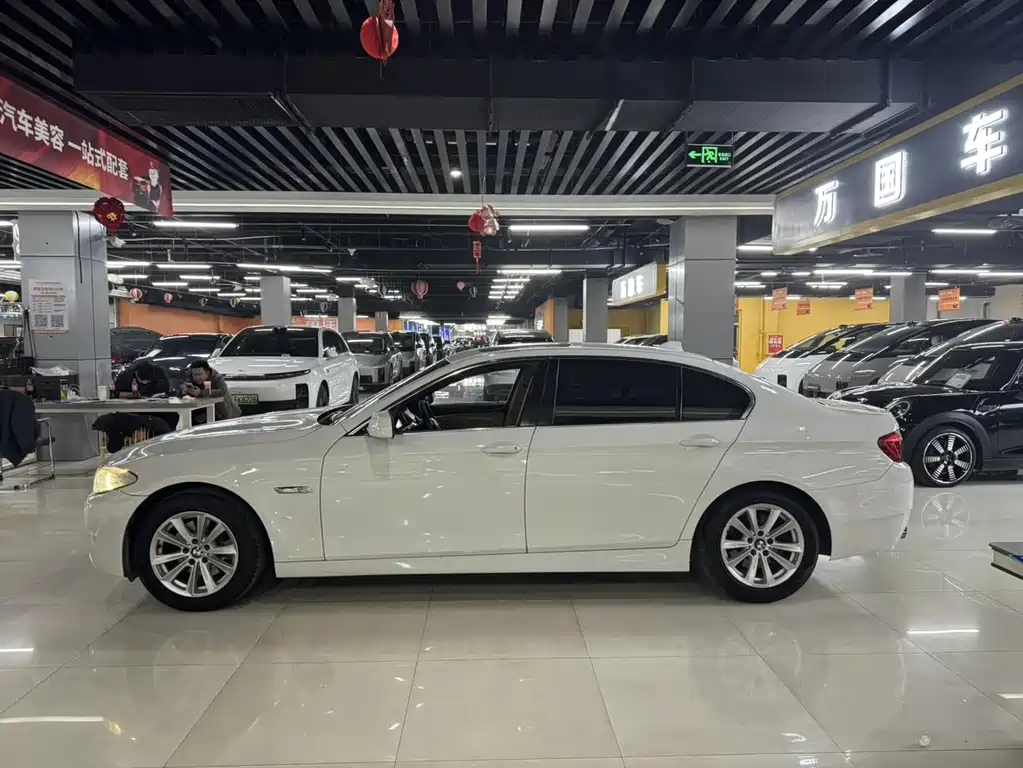 BMW 5 Series 5 2012 523Li Lead