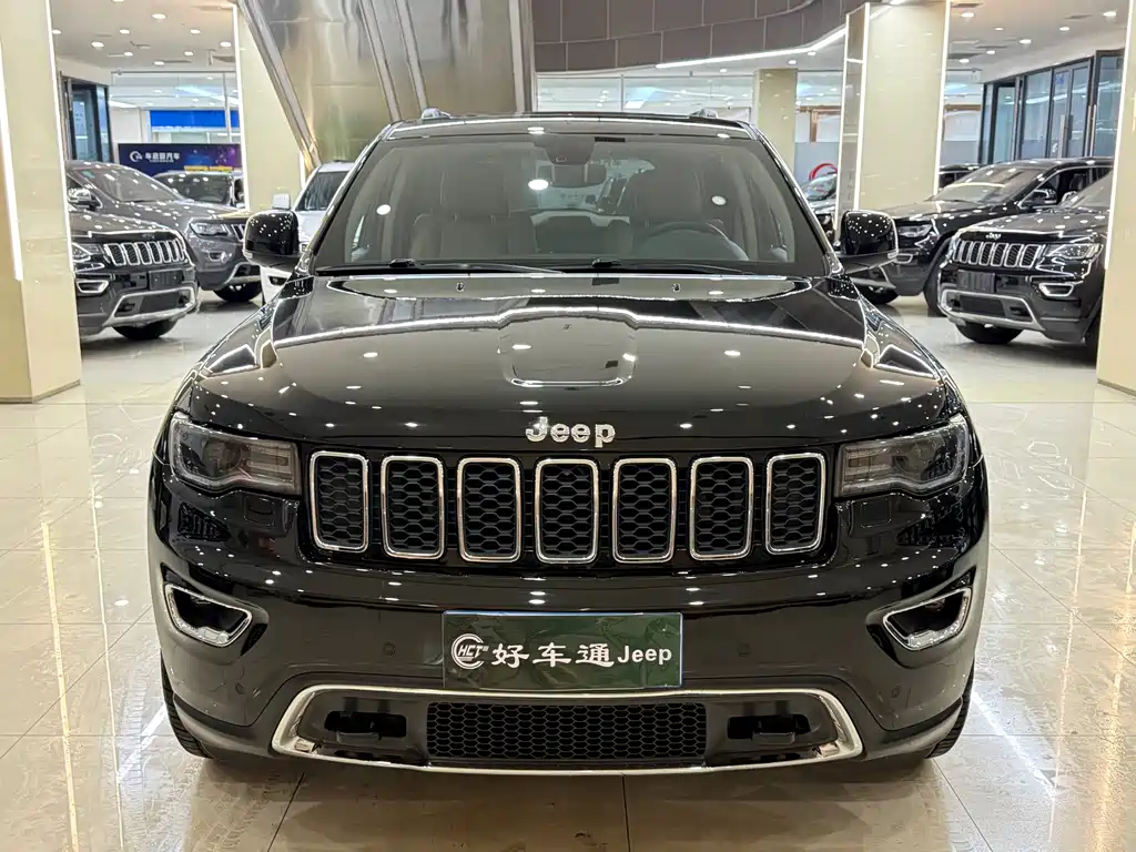 Jeep Grand Cherokee (Import) — миниатюра 2