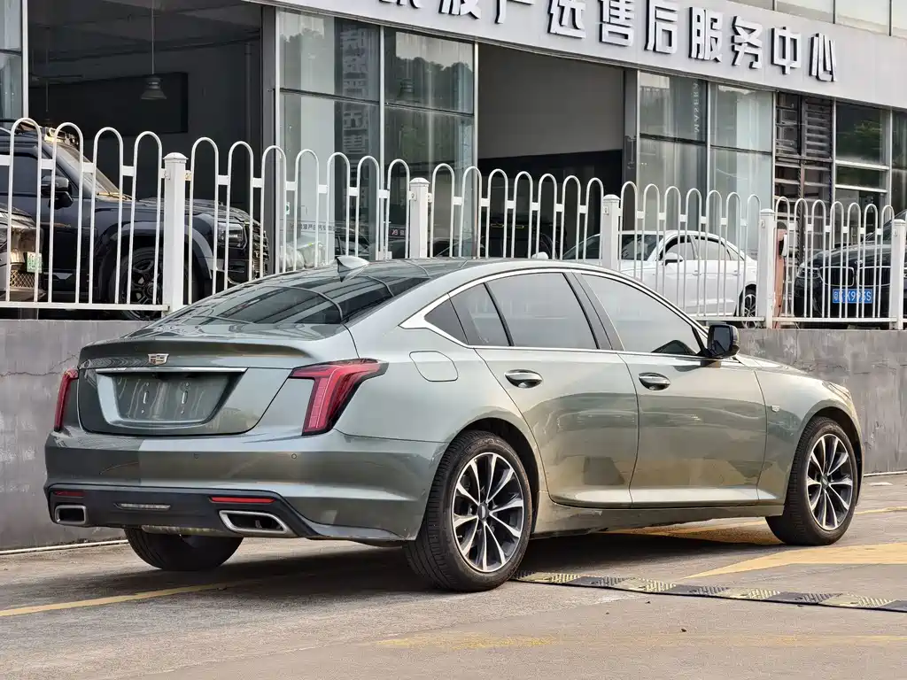 Cadillac CT5 — миниатюра 6
