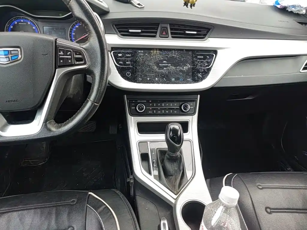 Geely Vision — миниатюра 13