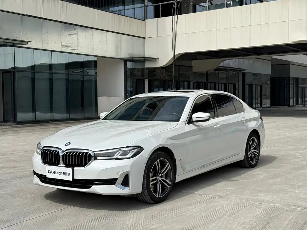 BMW 5 Series 2021