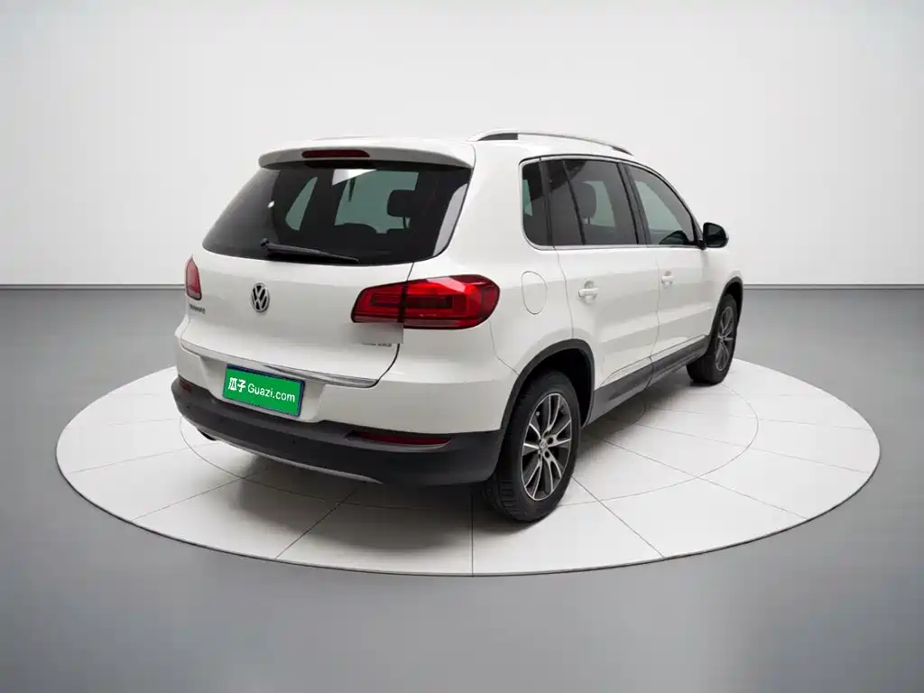 Volkswagen Tiguan — миниатюра 6