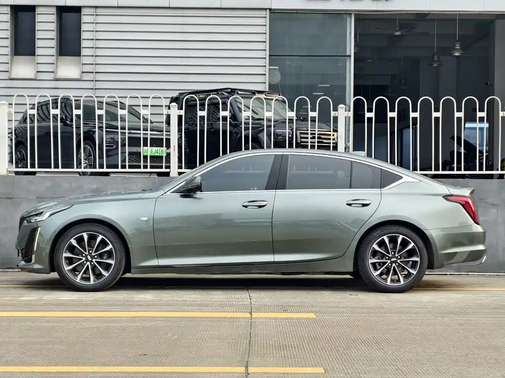 Cadillac CT5 — миниатюра 4
