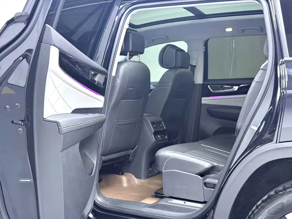 Volkswagen Teramont — миниатюра 8