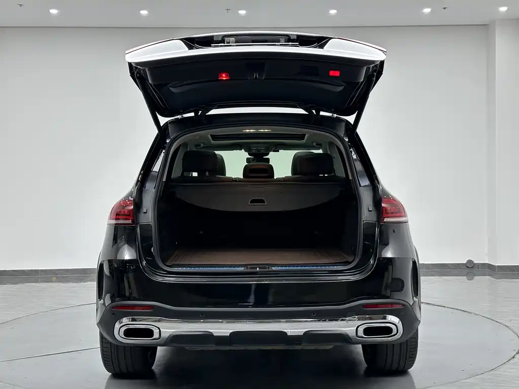 Mercedes-Benz GLE (Import) — миниатюра 28