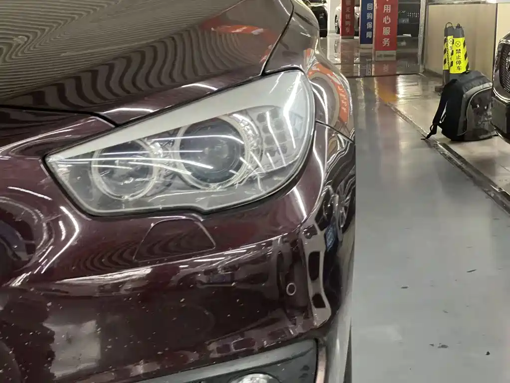 BMW 5 Series GT — миниатюра 10