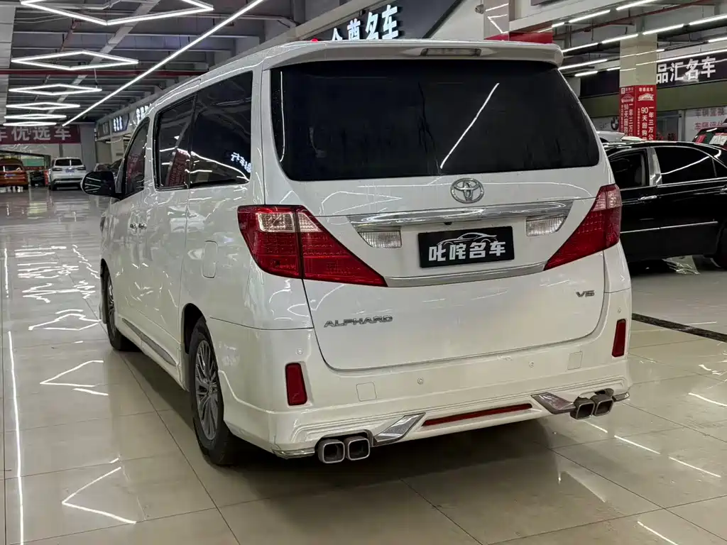 Toyota Alphard 2011 3.5L Luxury