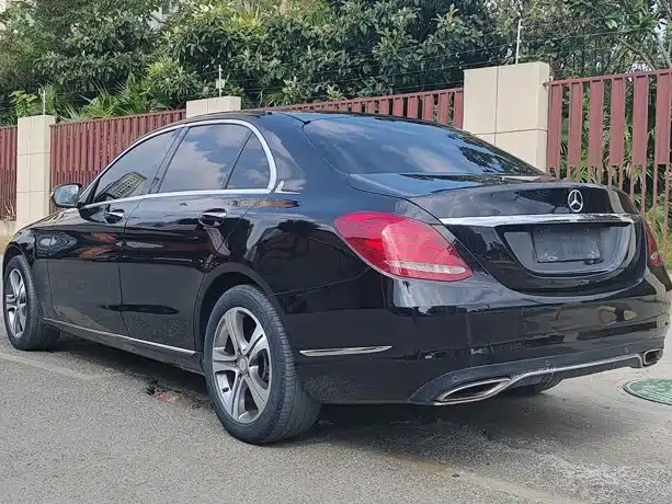 Mercedes-Benz C-Class — миниатюра 9