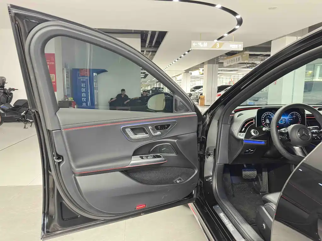 Mercedes-Benz E-Class E 2024 E 350 e L Sport