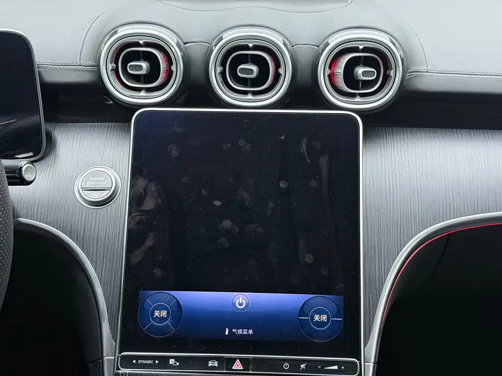 Mercedes-Benz C-Class — миниатюра 12