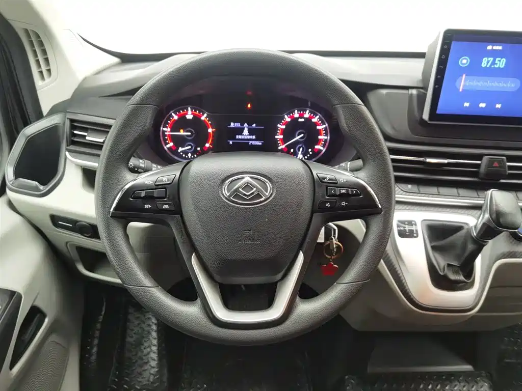 SAIC MAXUS XINTU V90