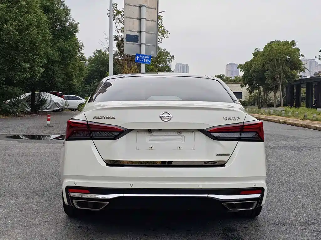 Nissan Teana — миниатюра 8