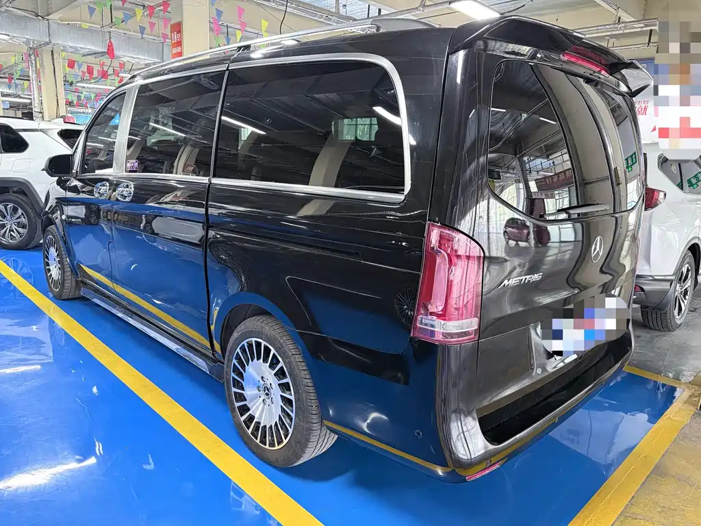 Mercedes-Benz Metris — миниатюра 20