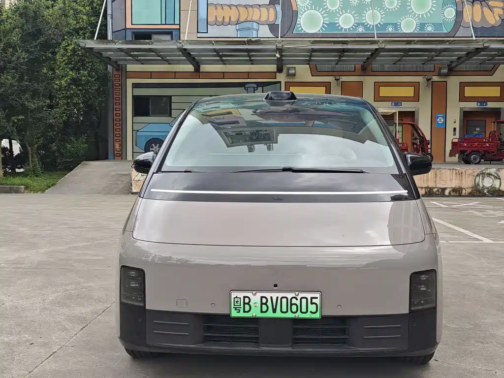 Li Auto MEGA 2024 Ultra