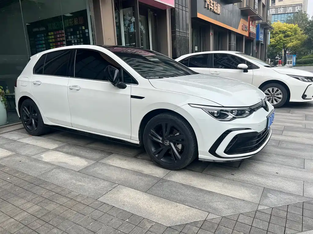 Volkswagen Golf — миниатюра 2