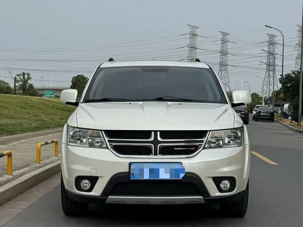 Dodge Journey — миниатюра 2