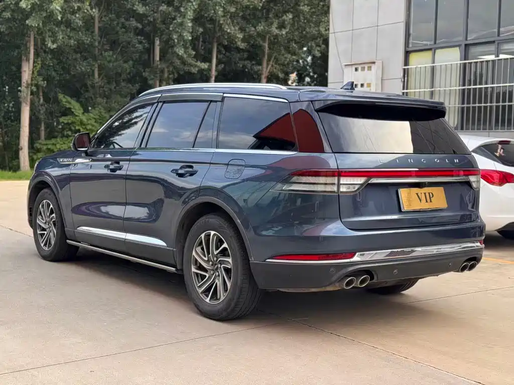 Lincoln Aviator — миниатюра 6