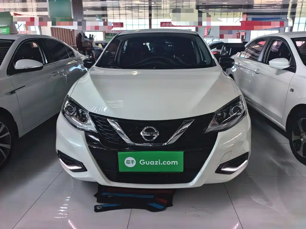 Nissan Tiida — миниатюра 16