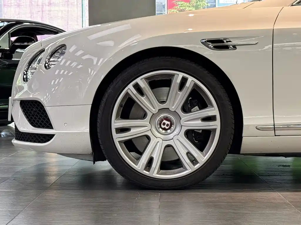 Bentley Continental — миниатюра 15