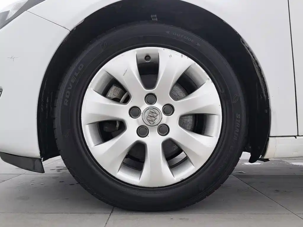 Buick Regal — миниатюра 17