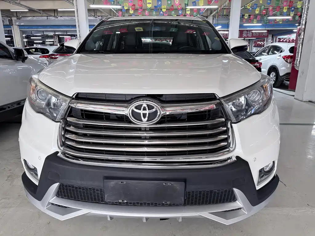Toyota Highlander — миниатюра 2