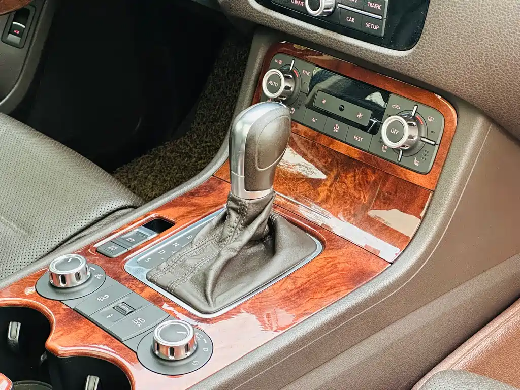 Volkswagen Touareg — миниатюра 11