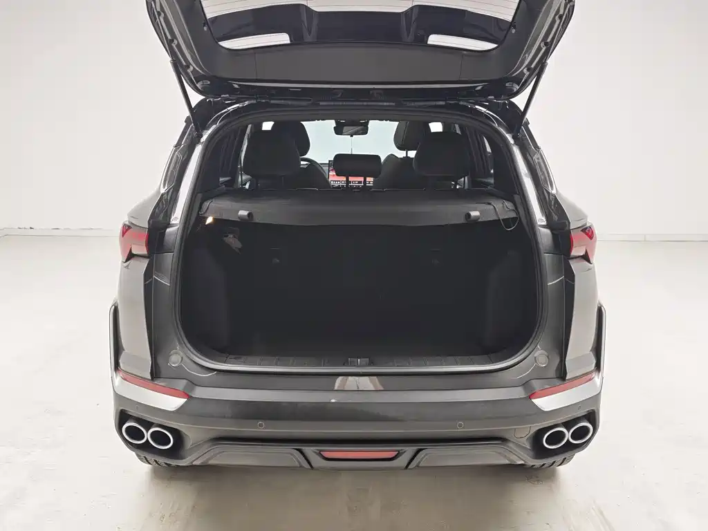 Geely Binyue — миниатюра 10